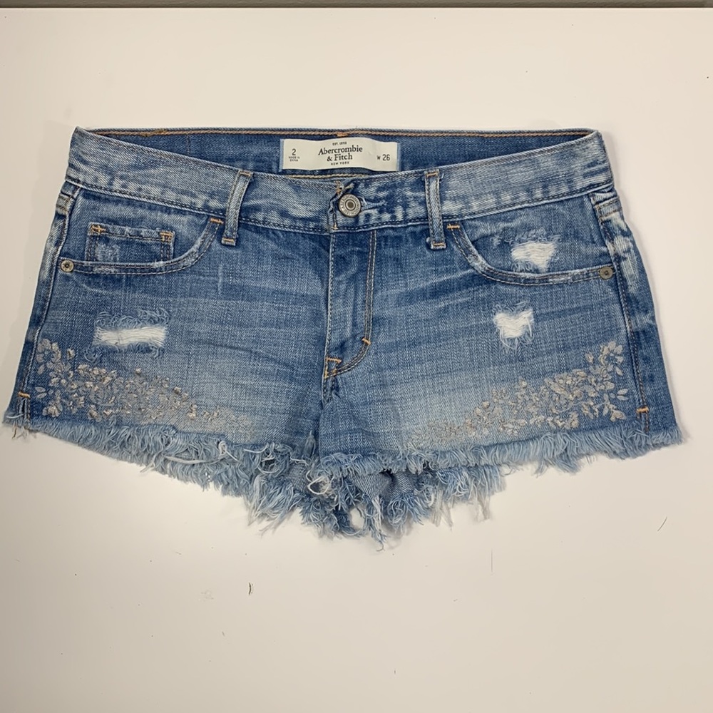 Abercrombie & Fitch Women’s Blue jean Distressed Raw hem Denim Shorts Size 26 - Picture 8 of 8